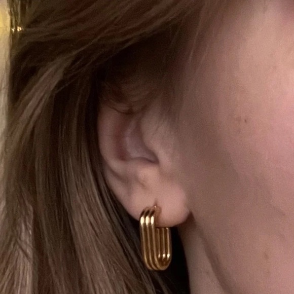 18K Gold Plated Three-layer U-shaped Earrings - Picture 6 of 10